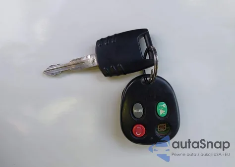 2006 Mazda Tribute I из США, поврежденный, VIN 4F2YZ02Z76KM07119